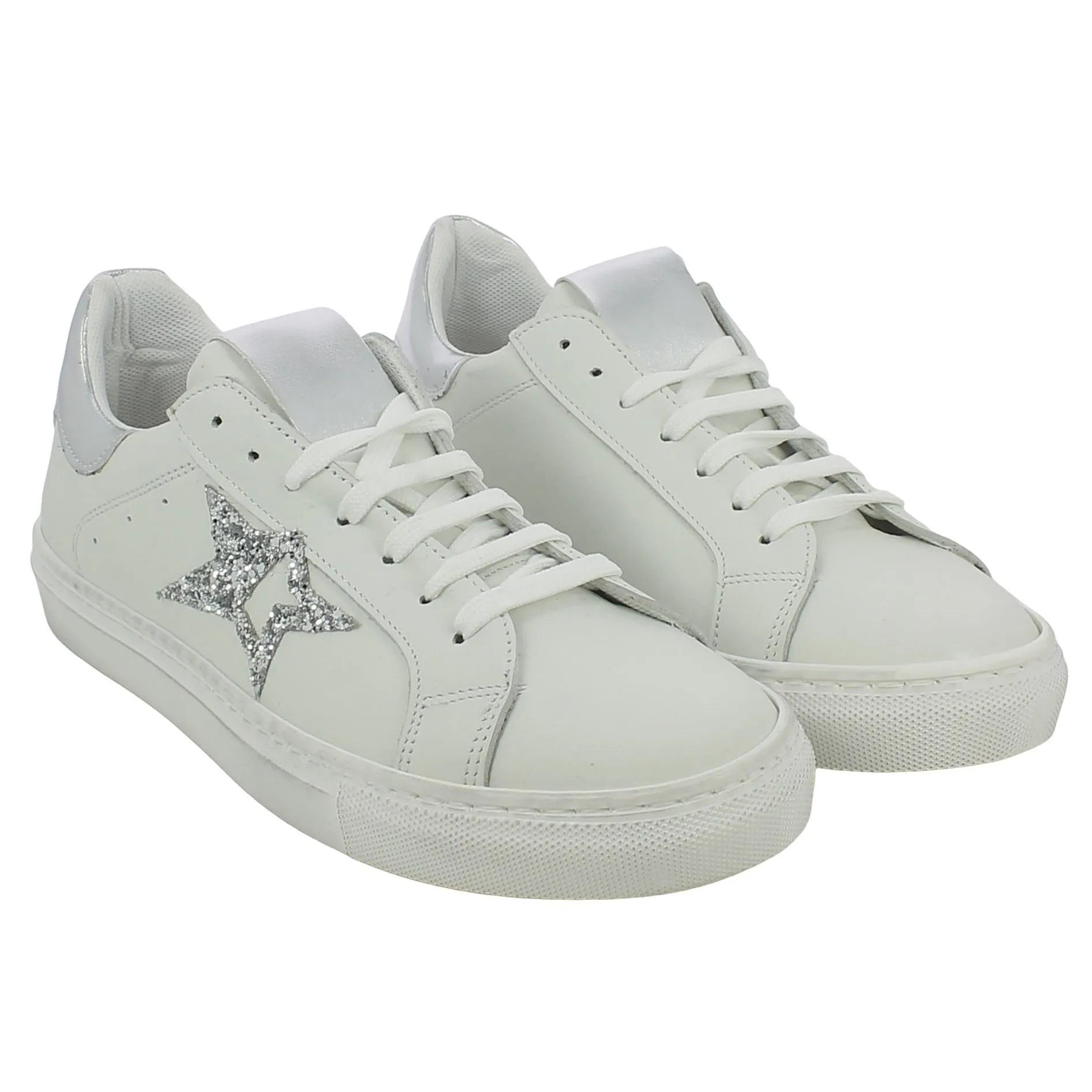 BRAND  Sneaker in pelle banca con stella argento 