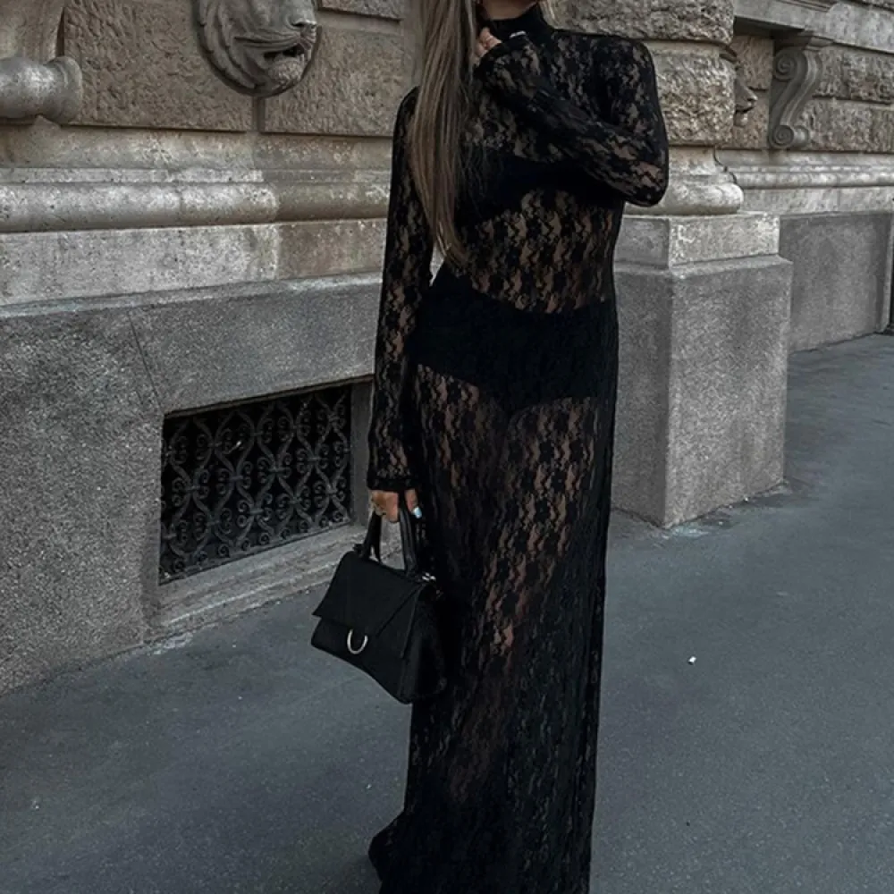 E abbigliamento da donna in stile 2024 Primavera ed estate Nuova moda Gonna attillata in rete trasparente Abito in pizzo cavo pe